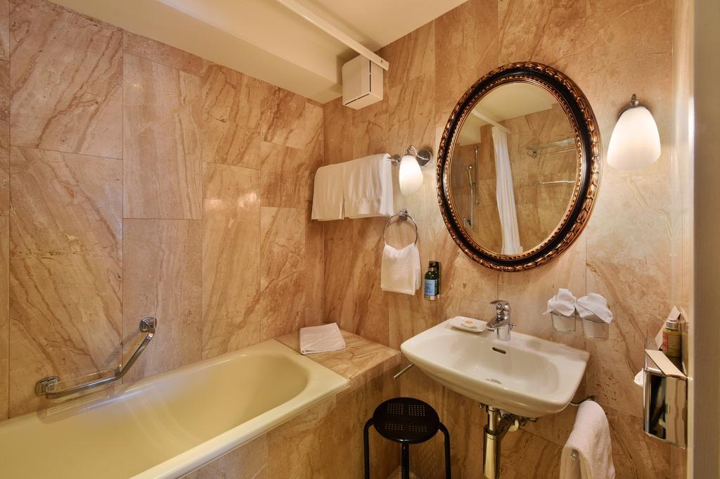 Romantik Hotel Schwan Horgen Exterior photo
