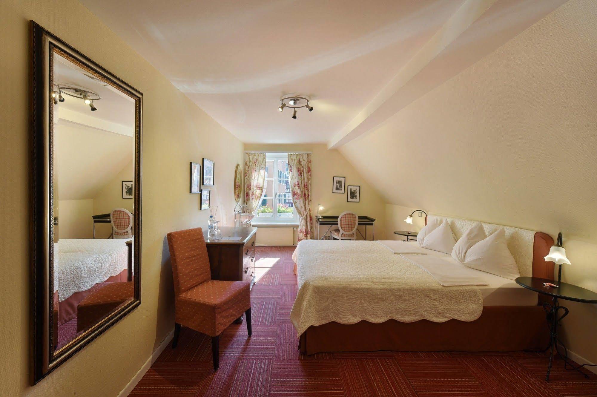 Romantik Hotel Schwan Horgen Exterior photo